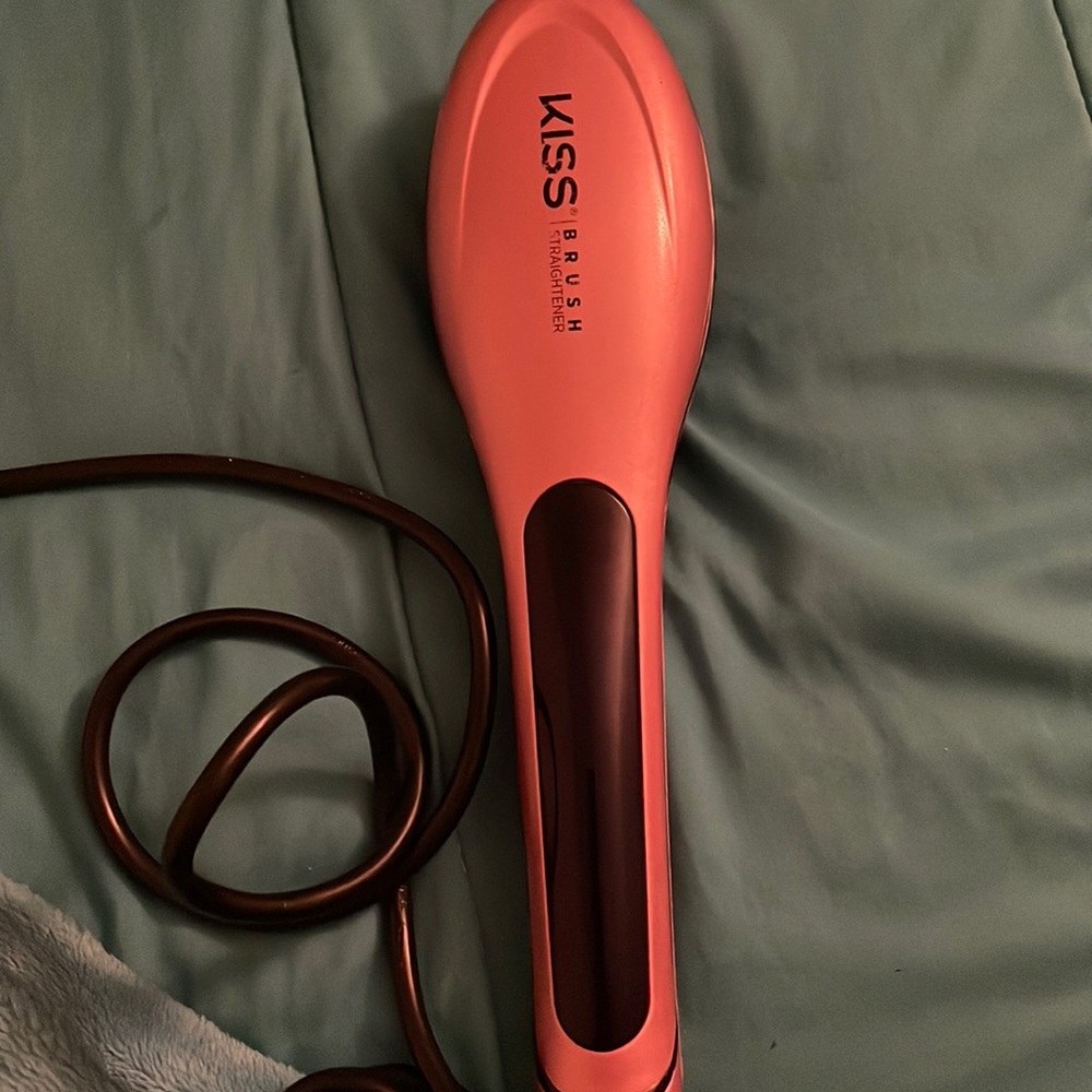 Brush straightener